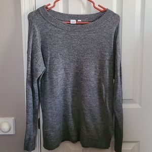 Gap sweater